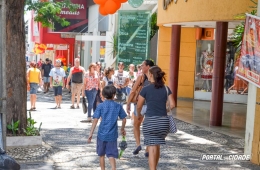 Comerciantes sugerem horário de abertura para o Natal