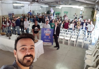 Alunos aprendem empreendedorismo com jovens empresários