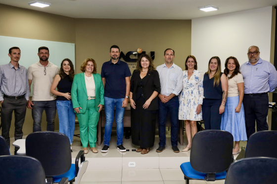 Carla Frasquette é eleita presidente da Aciu