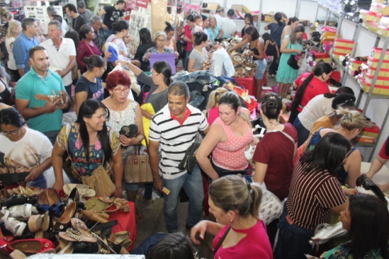 Com recorde de público e vendas, Feira chega ao fim