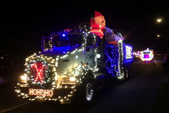 Natal de Luz: desfile de grandes e médios veículos é atrativo inédito