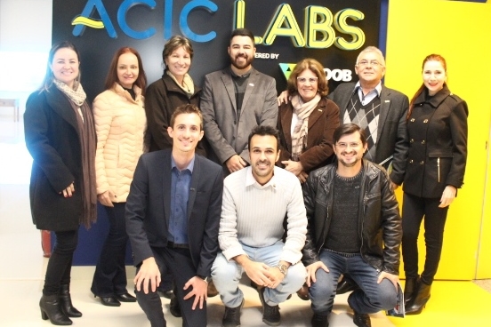 Representantes da Aciu conhecem o Acic Labs