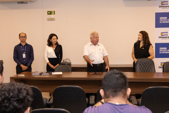 Semana do Consumidor é iniciada com foco na renegociação de dívidas