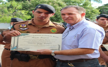 Homenagem Ã  PolÃ­cia Militar