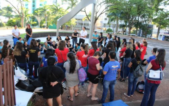 PALESTRA - Como os clientes pensam e consomem hoje em dia?