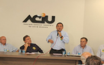 Alvaro Dias visita a Aciu