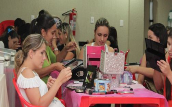 Curso de Automaquiagem Mary Kay