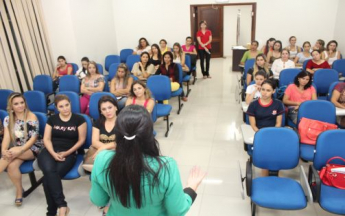 Curso de Automaquiagem Mary Kay