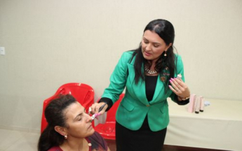 Curso de Automaquiagem Mary Kay