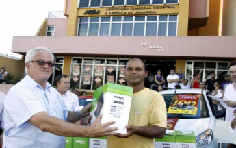 Entrega dos Premios da Campanha Natal de Luz e Premios em Umuarama