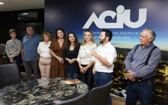 Aciu homenageia Regina Célia Rodrigues Lima e Arecídio Cassiano Junior com espaços nomeados na sede da entidade