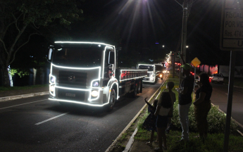 Desfile de caminhões de indústrias - Natal