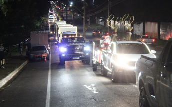 Desfile de caminhões de indústrias - Natal