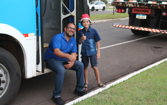 Desfile de caminhões de indústrias - Natal