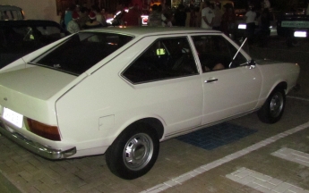 Desfile de Carros Antigos