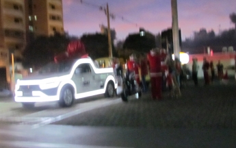 Desfile de Carros Antigos