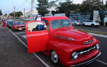 Desfile de carros antigos - Natal