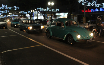 Desfile de carros antigos - Natal