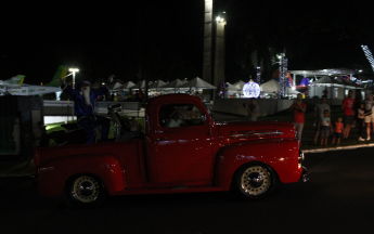 Desfile de carros antigos - Natal