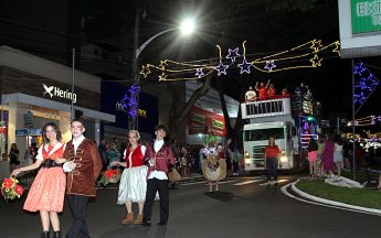 Desfile de chegada do Papai Noel