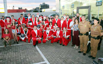 Desfile de Papais Noéis Motociclistas