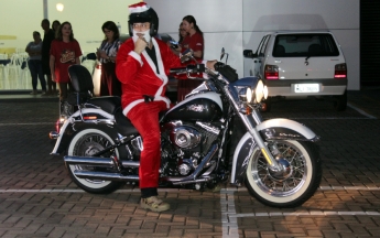 Desfile de Papais Noéis Motociclistas