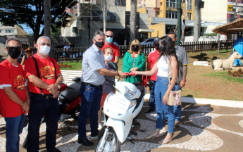 Encerramento da campanha Natal de Esperança - Entrega dos veículos