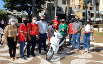 Encerramento da campanha Natal de Esperança - Entrega dos veículos