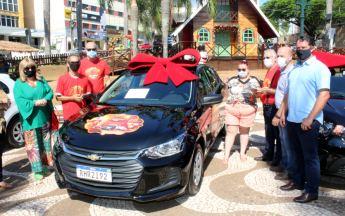 Encerramento da campanha Natal de Esperança - Entrega dos veículos