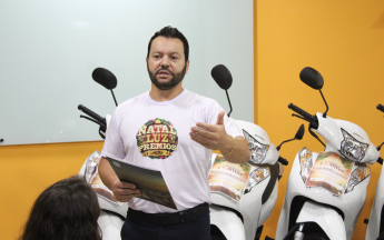 Entrega motos campanha de Natal