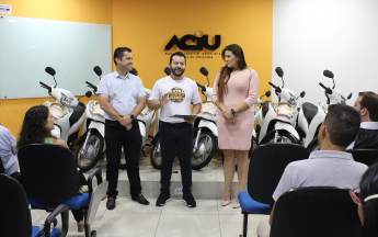 Entrega motos campanha de Natal