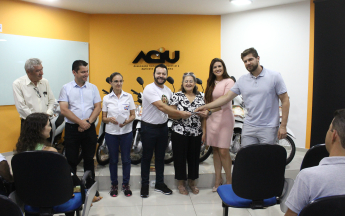 Entrega motos campanha de Natal