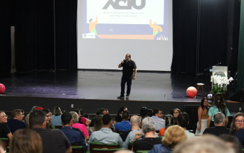 Palestra "Show de atendimentos e vendas" - Itamar Ribeiro