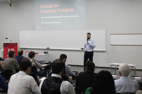 Associados participam de palestra sobre processos produtivos