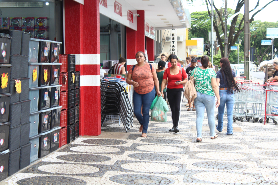 Confira o que abre e fecha no Carnaval