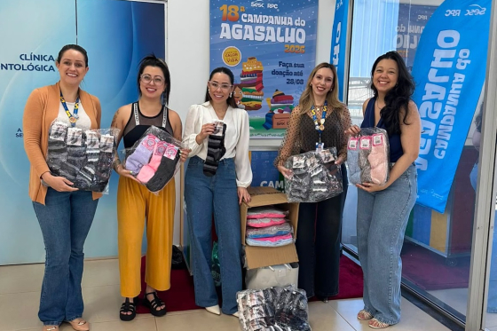Conjove entrega doações para a Campanha do Agasalho Sesc/RPC