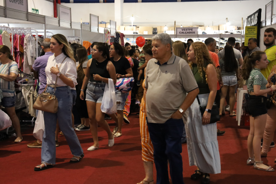 Mega Outlet atrai 60 mil visitantes de Umuarama e região